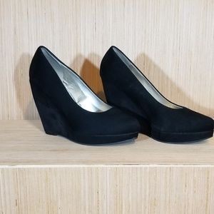 Womens Black Wedges. Size 10.
